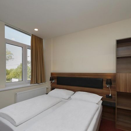 B&B Hotel Berlin-Adlershof Exterior photo