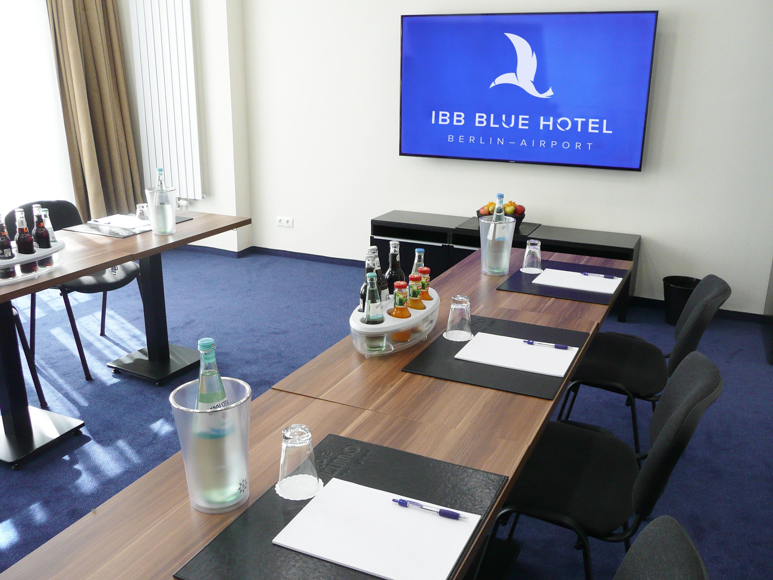 B&B Hotel Berlin-Adlershof Exterior photo
